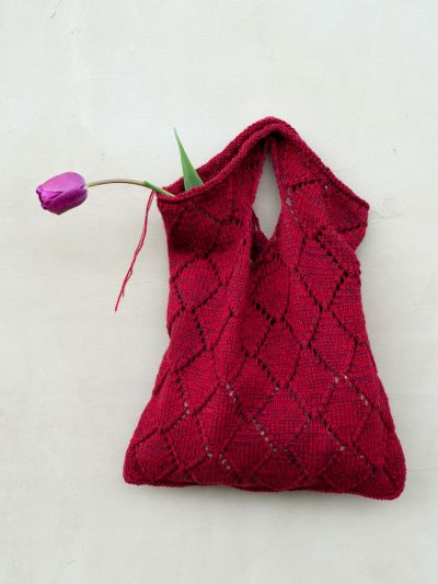 Diamond Market Bag Knitting Pattern with Diamond Lace Stitch