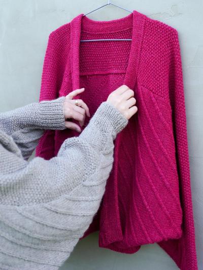 Ruke Chic Cardigan knitting pattern – hand-knitted boho sweater design