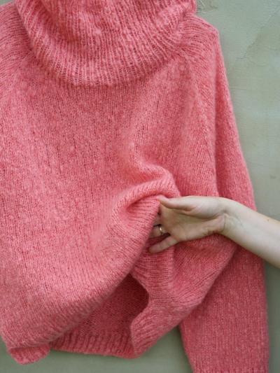 MO Mohair knitting pattern – top-down chunky raglan sweater
