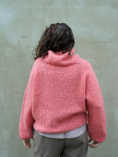 MO Mohair knitting pattern – top-down chunky raglan sweater