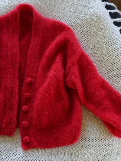 Knitting pattern for Ruke Solid cardigan, red colour, mohair yarn