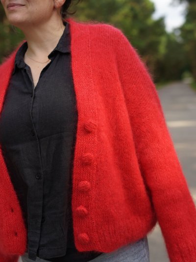 Ruke Solid cardigan – knitting pattern (PDF)