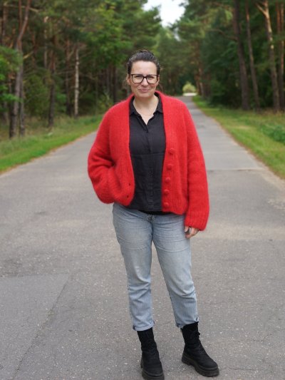 Ruke Solid cardigan – knitting pattern (PDF)