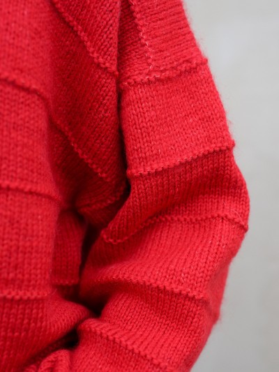 Ruke Scarlet sweater – knitting pattern (PDF)