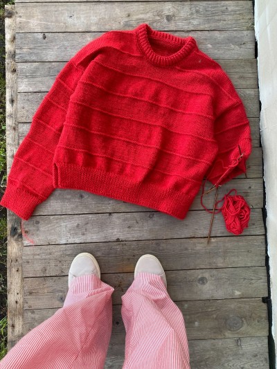 Ruke Scarlet sweater – knitting pattern (PDF)