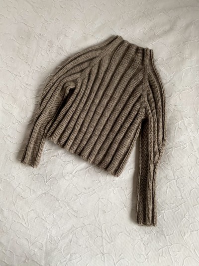 Midnight Jumper Knitting Pattern – Short Turtleneck & Narrowing Ribbed Sleeves