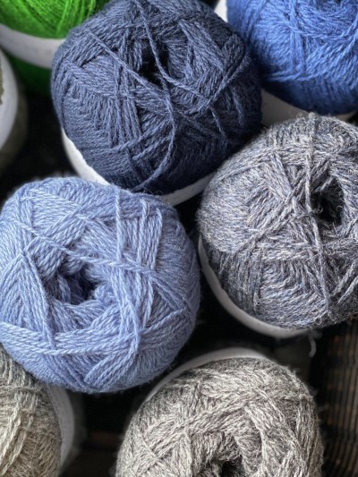 Ruke knit wool yarn, 100 g / 350 m - 3.5 oz / 383 yds, sport weight