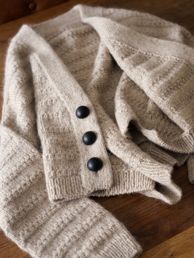 Ruke Iris Cardigan – knitting pattern (PDF)