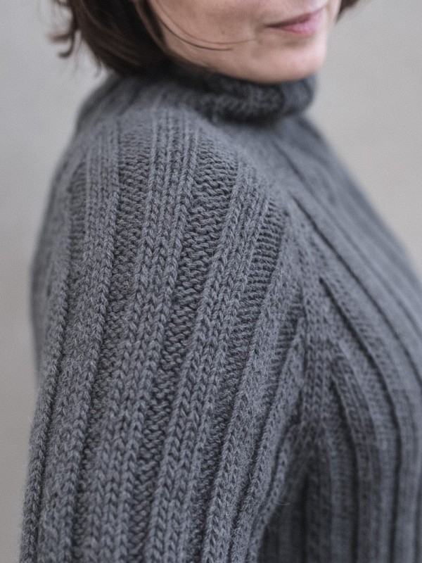 Midnight Jumper Knitting Pattern – Short Turtleneck