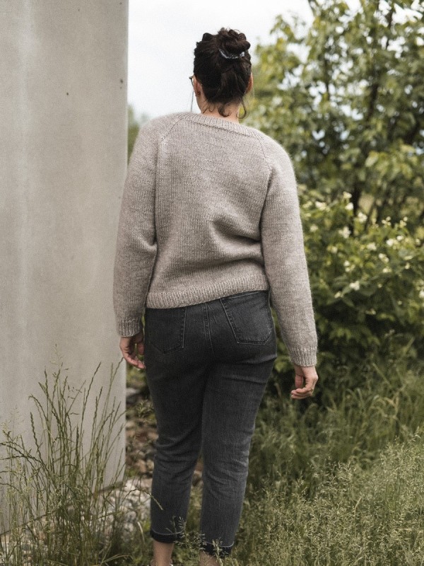 Capsule Sweater No. 1 Knitting Pattern – Hip-Length, Crew