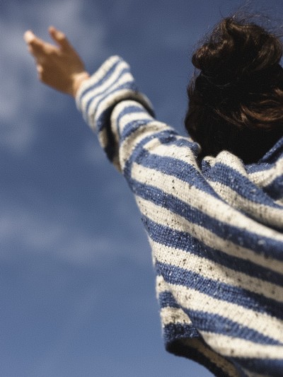 Marine sweater knitting pattern by Ruke Knit - sleeve detail of blue and white striped sweater