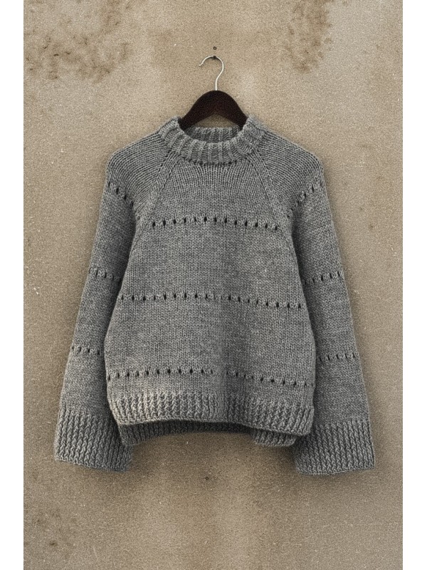 Hip-length silhouette with straight body – Cloudy Sweater