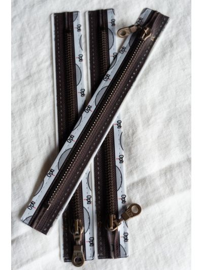 Zipper dark brown 20 cm