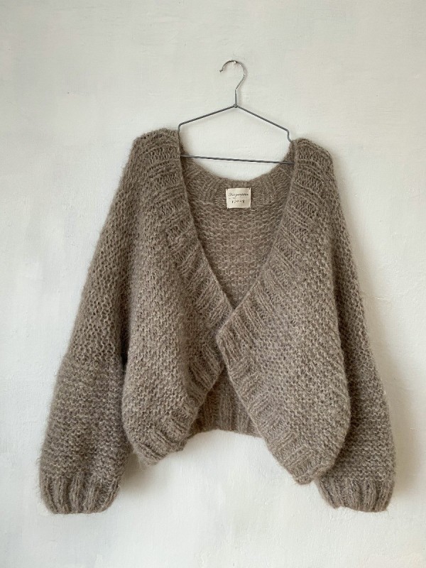 Ruke Fluffy Cardigan Knitting Pattern – Oversized, Balloon