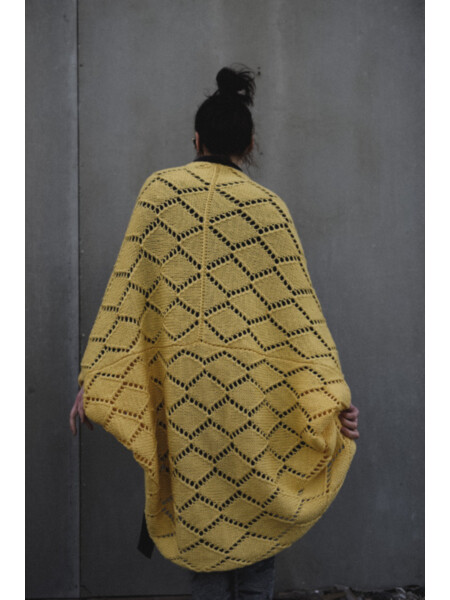 Knitting pattern for Diamond Bug cardigan