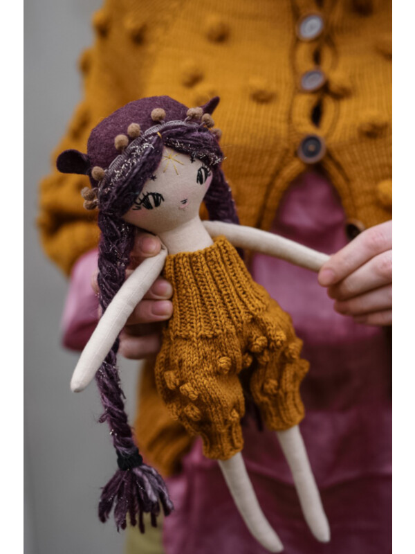 Knitting pattern for Doll pants with bobbles