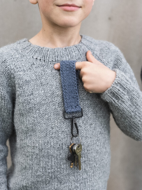 Knitting pattern for the Ruke keychain