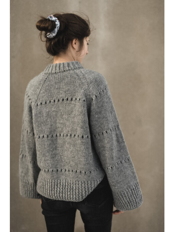 Crew neck sweater knitting pattern