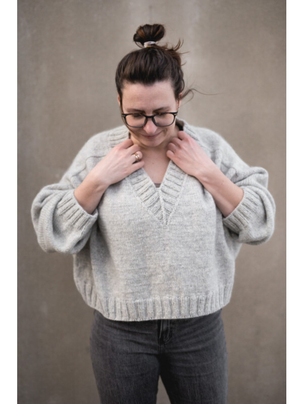 Knitting pattern for I WANNA BE YOUR SWEATER
