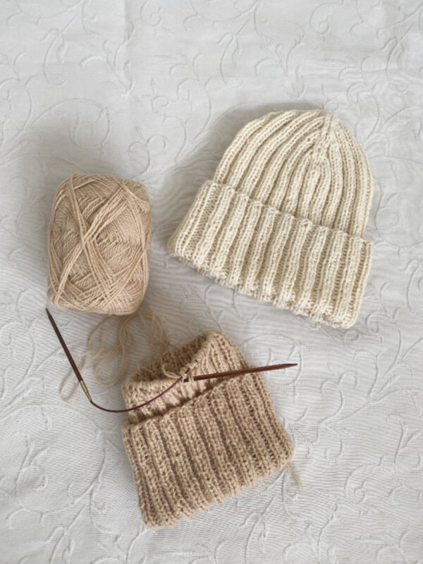 Rib hat knitting pattern by Ruke knit