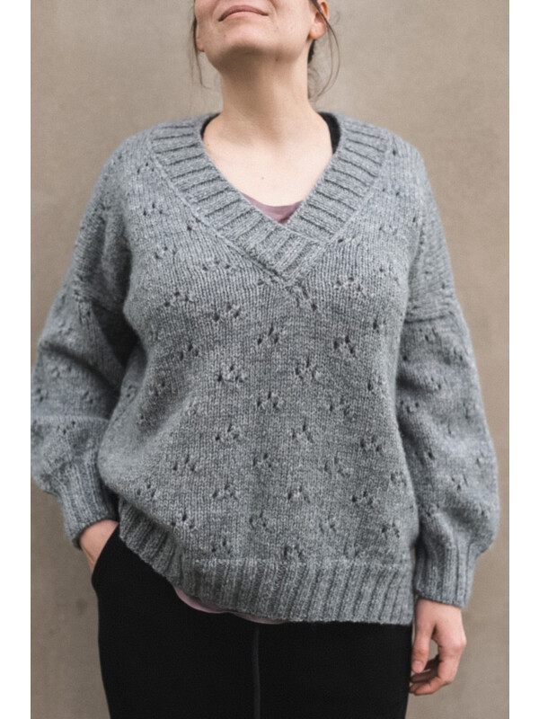 Boxy sweater knitting pattern by Ruke knit