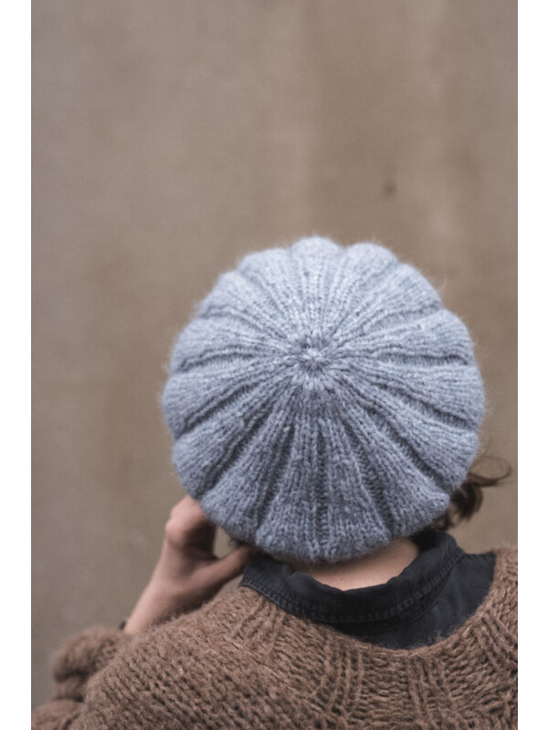 Knitting pattern for Shell beret by Neringa Ruke