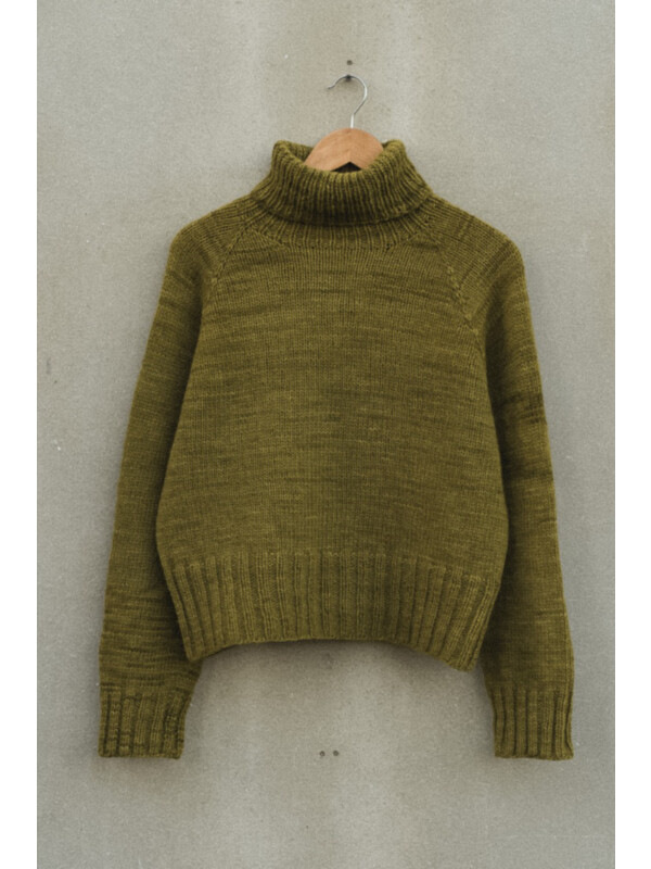 Turtleneck sweater knitting pattern